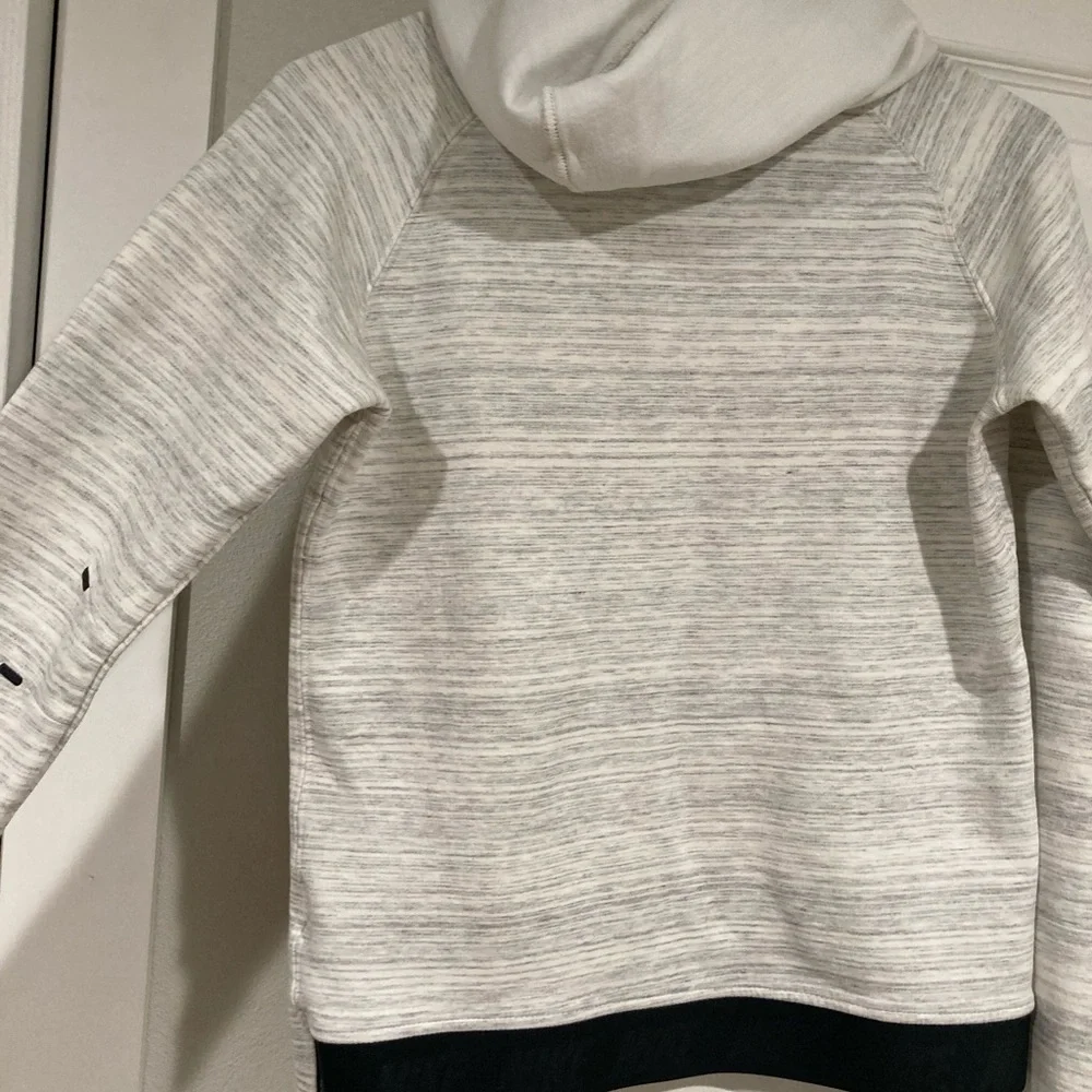 Nike High Neck Pullover - Picture 6 of 9